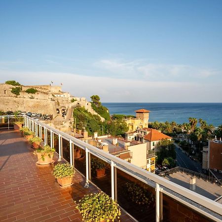 Hotel Careni Villa Italia 菲纳莱利古雷 外观 照片