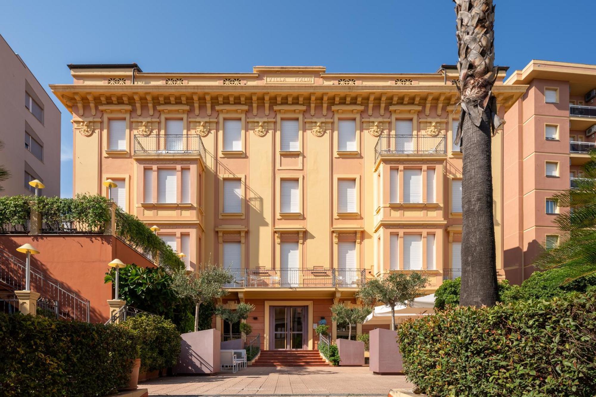 Hotel Careni Villa Italia 菲纳莱利古雷 外观 照片